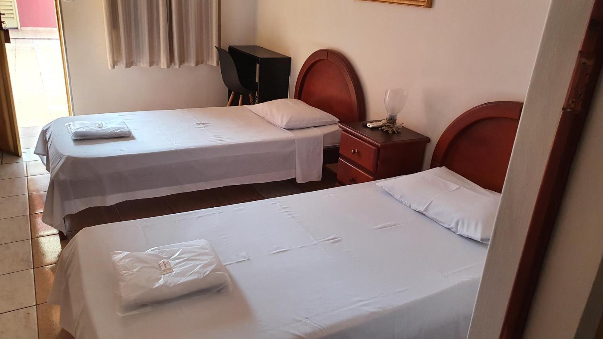 Hotel Sta Mônica Marília Quarto foto