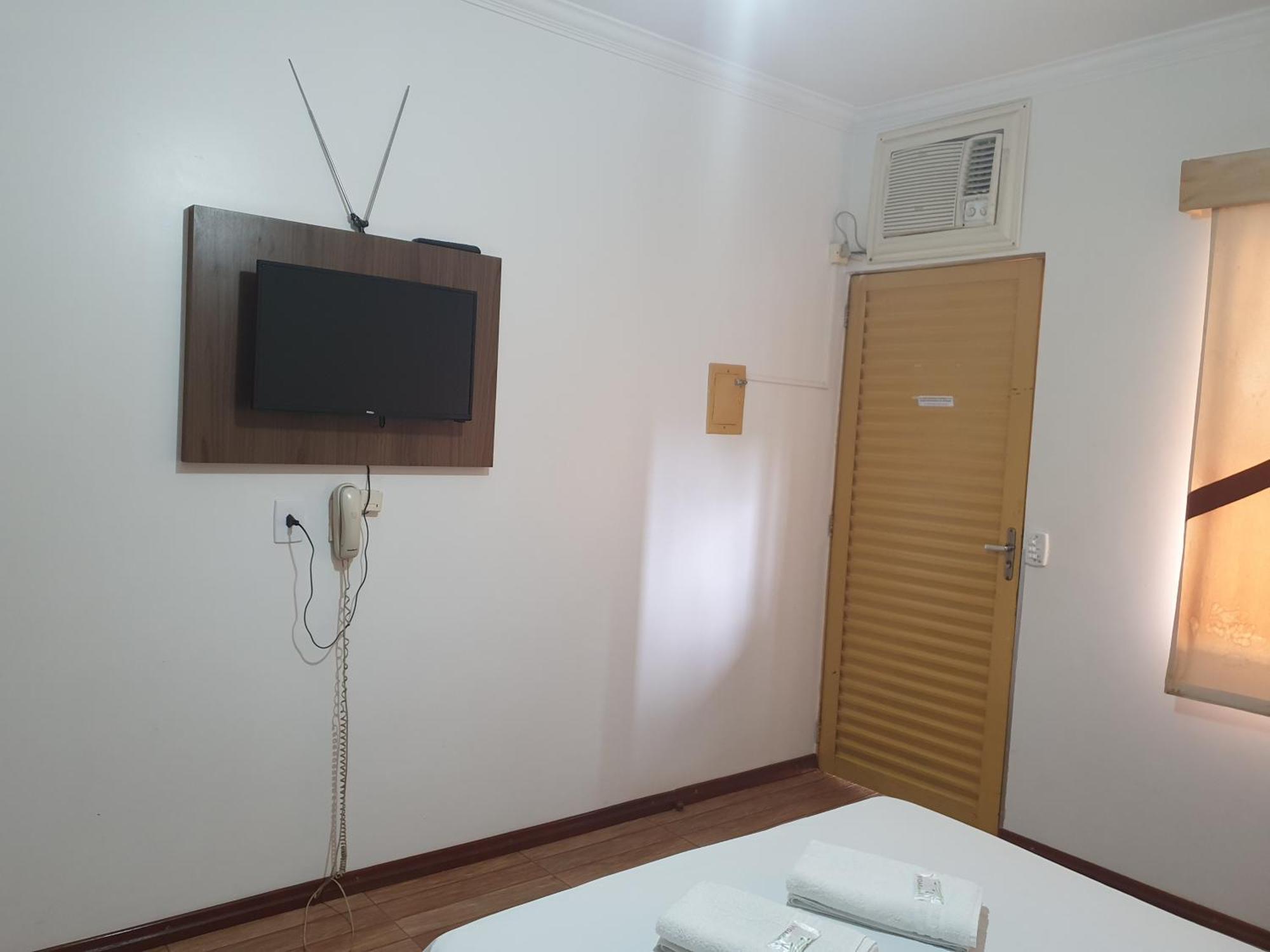 Hotel Sta Mônica Marília Quarto foto
